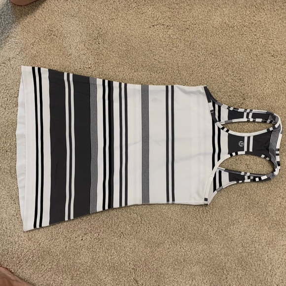 Lulu Lemon Racerback tank top - Picture 2 of 2